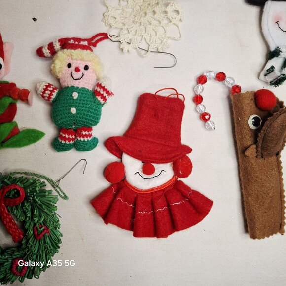 Vintage Handmade Christmas Ornaments Set Of 15 - Crochet Felt & Straw Decoration - Picture 6 of 11